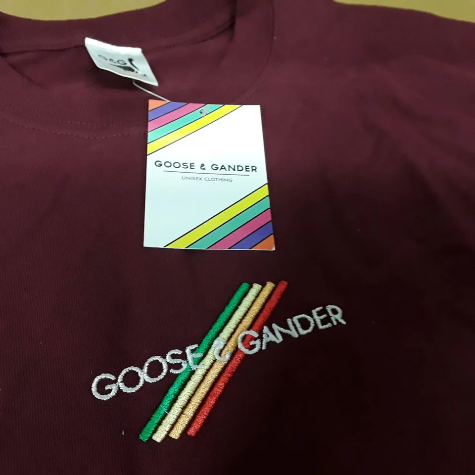 GOOSE AND GANDER BURGHUNDY T-SHIRT - M