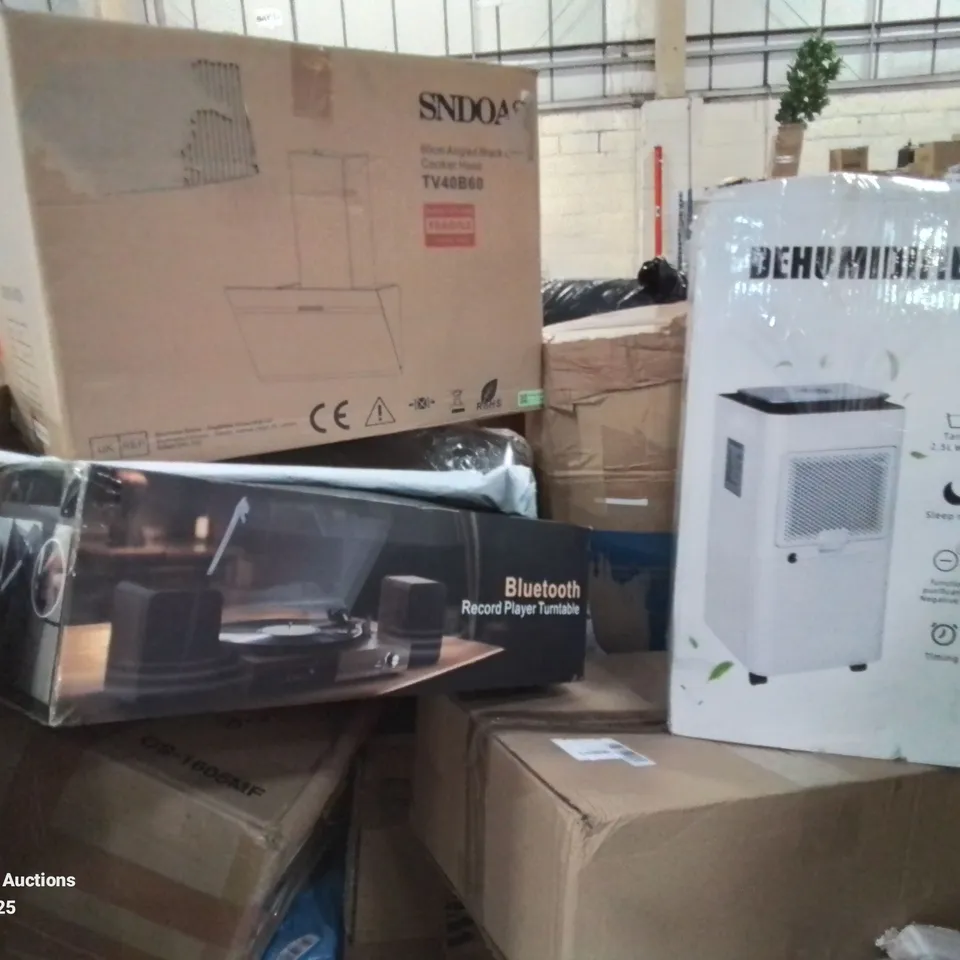 PALLET CONTAINING VARIOUS ASSORTED ITEMS TO INCLUDE: BLUETOOTH RECORD PLAYER TURNTABLE, DEHUMIDIFIER, COOKER HOOD AND LOTS MORE UNMARKED BOXED ITEMS 