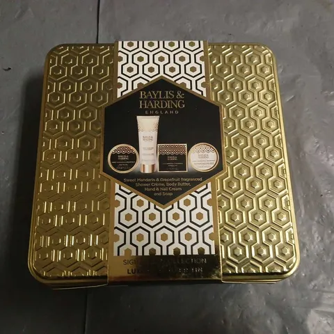 BAYLISS AND HARDING LUXURY PAMPER TIN