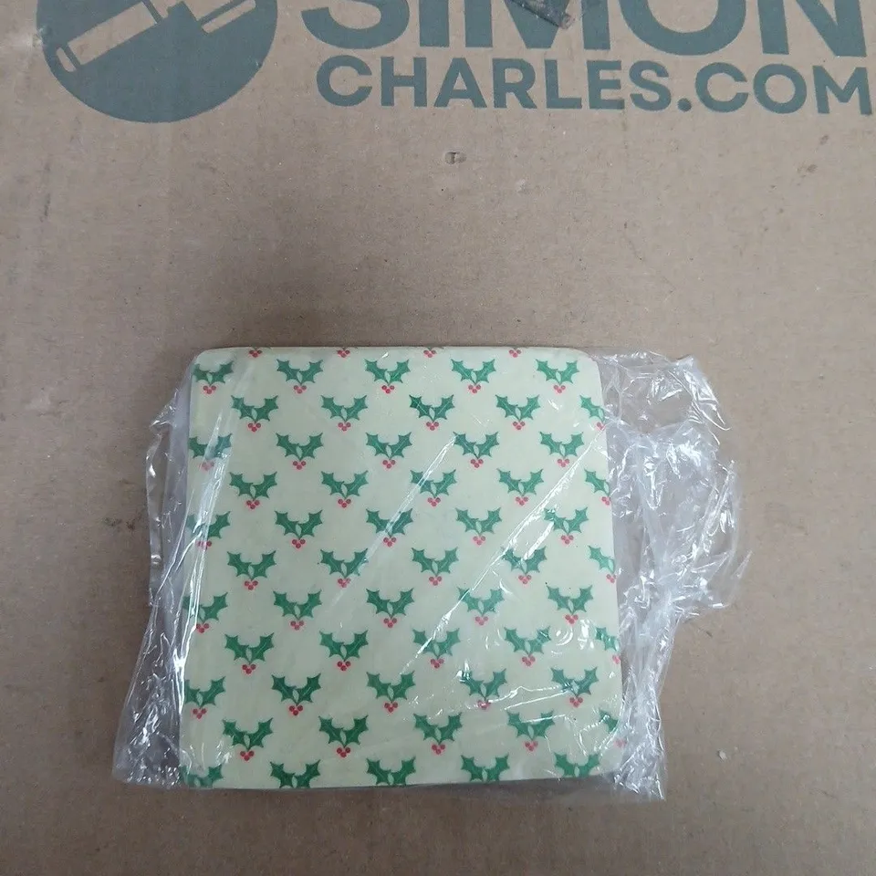 BOX OF APPROXIMATELY 24 GISELA GRAHAM HOLLY FESTIVE COASTERS