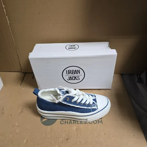 URBAN JACKS DENIM-BLUE CANVAS TRAINERS WITH FAUX-FUR LINING – BOXED - UK SIZE 5