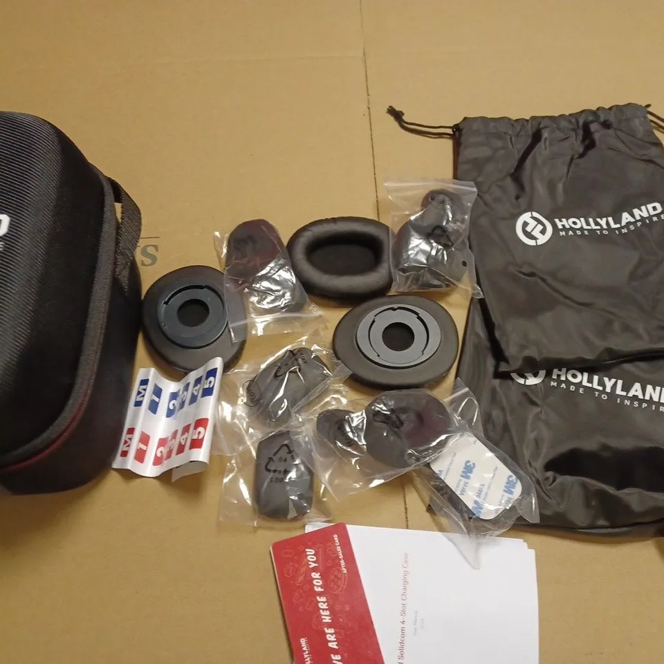 HOLLYLAND WIRELESS 3-HEADSET INTERCOM SYSTEM