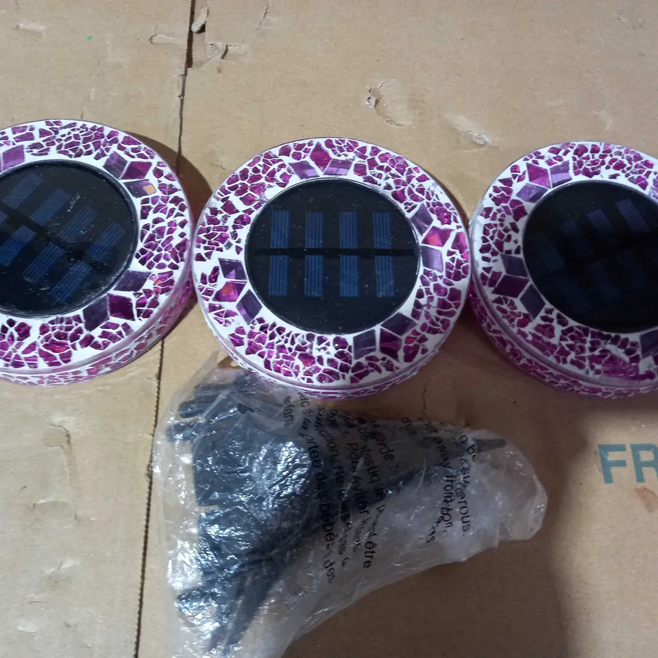 BELL & HOWELL SET OF GLASS MOSAIC DESIGN SOLAR DISK LIGHTS - PINK