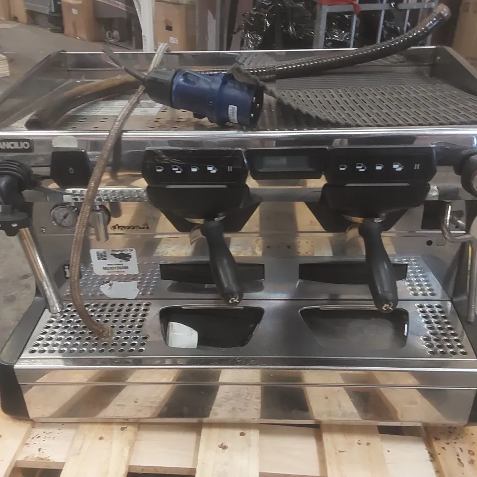 RANCILIO CLASSE 7 COMMERCIAL 2 GROUP COFFEE MACHINE