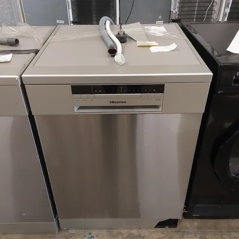 HISENSE FREESTANDING STANDARD DISHWASHER, MODEL: HS60240XUK