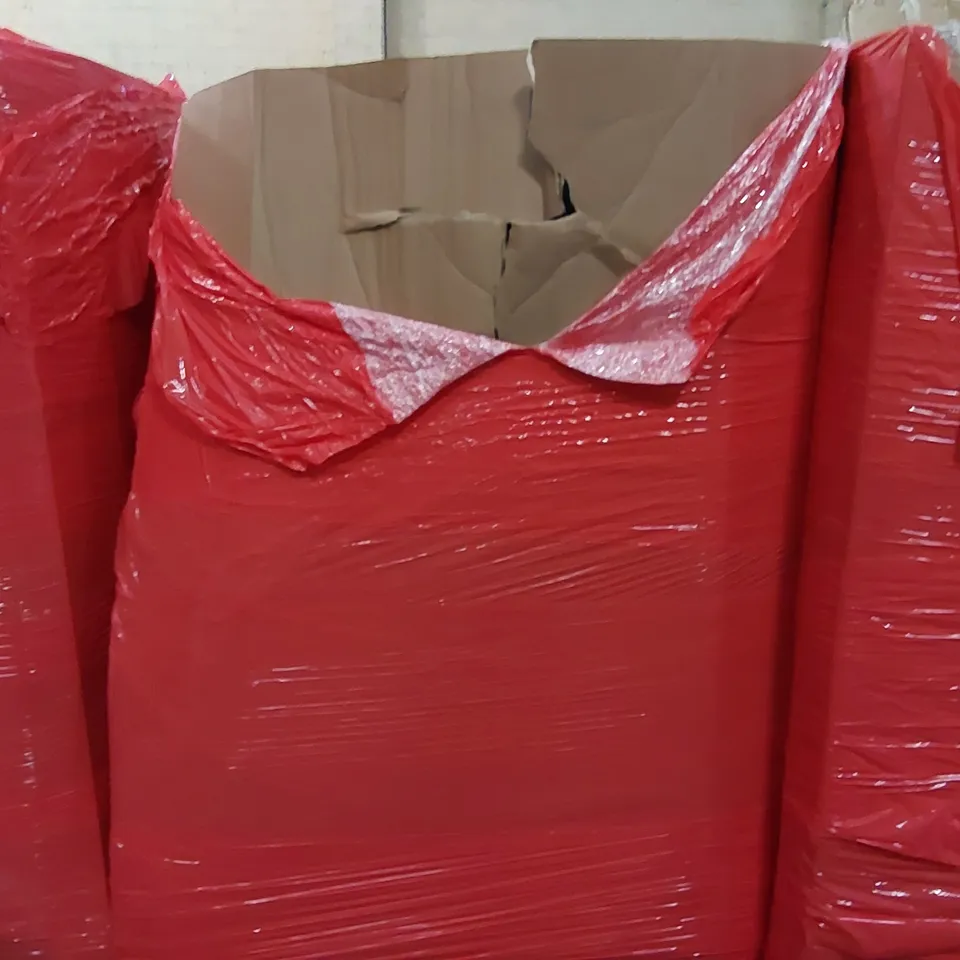 PALLET OF ASSORTED ITEMS INCLUDING: ROLL UP MATTRESS, MAKEUP MIRROR, PLAY MAT, TENT