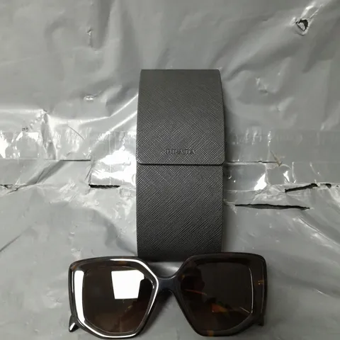 BOXED PRADA IRREGULAR SUNGLASSES 