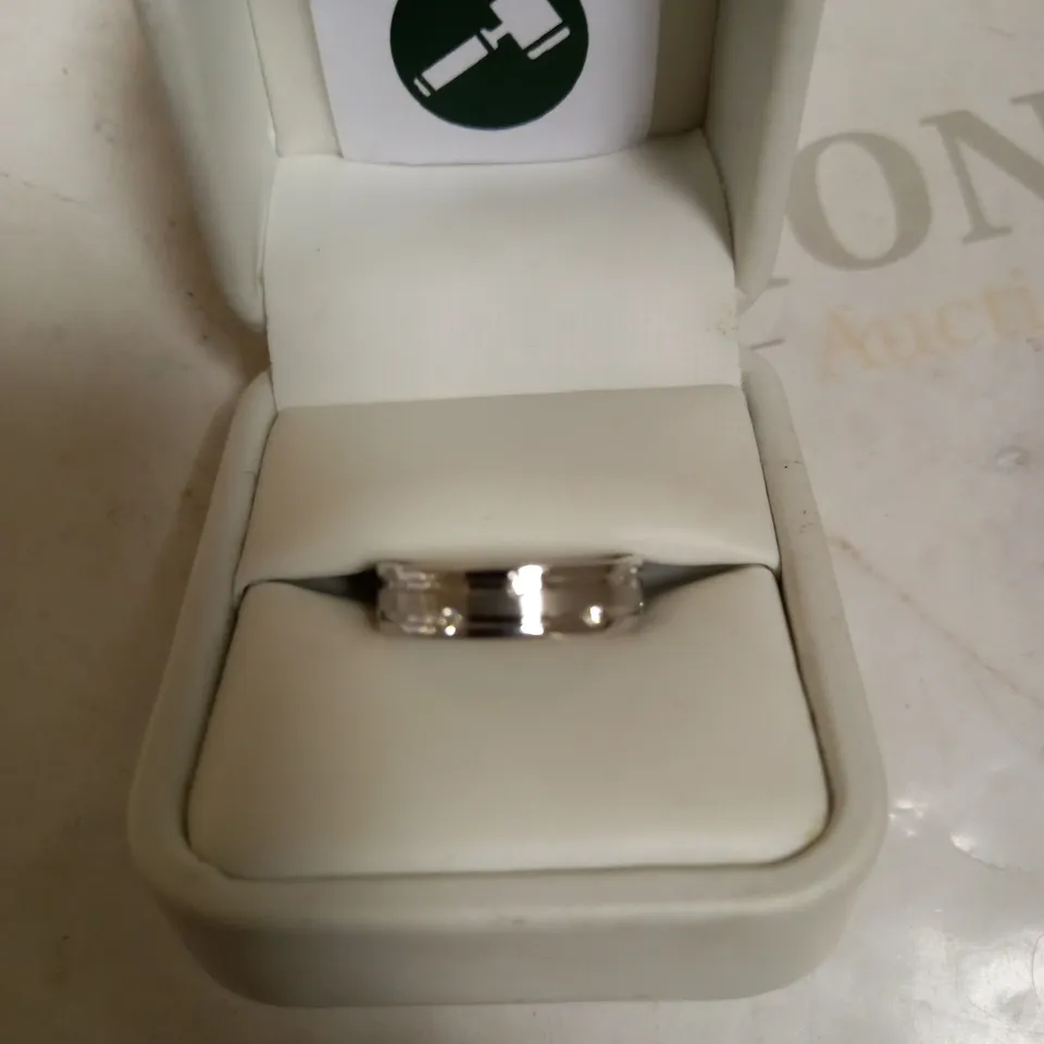 18CT WHITE GOLD DIAMOND SET WEDDING BAND