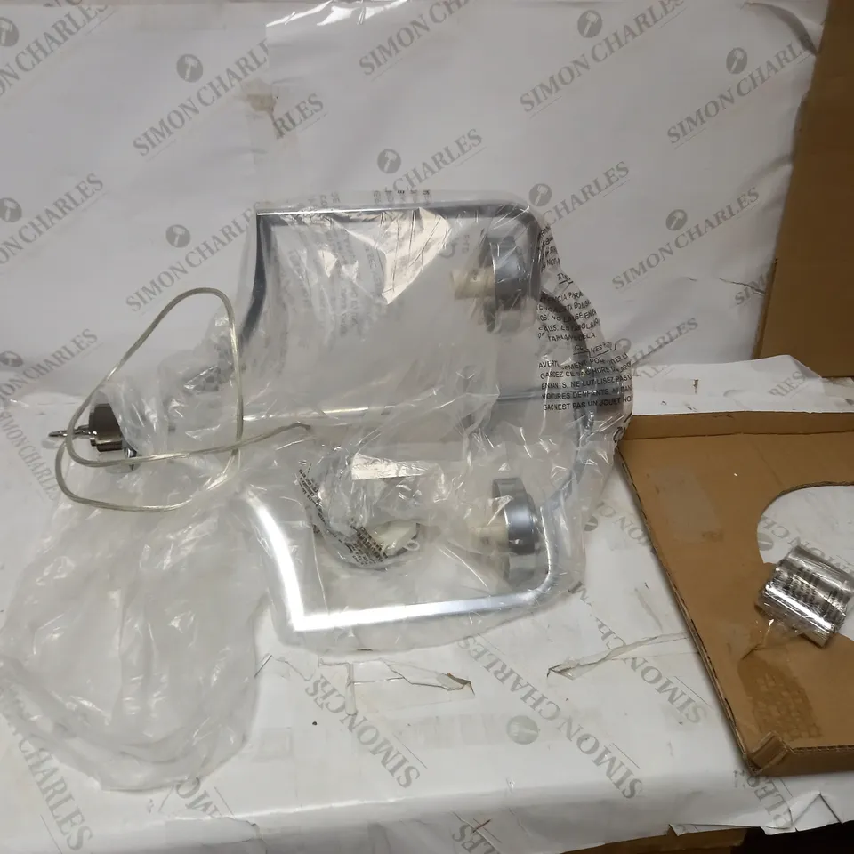 LAURA ASHLEY JOSEPH 3 LIGHT CHANDELIER 