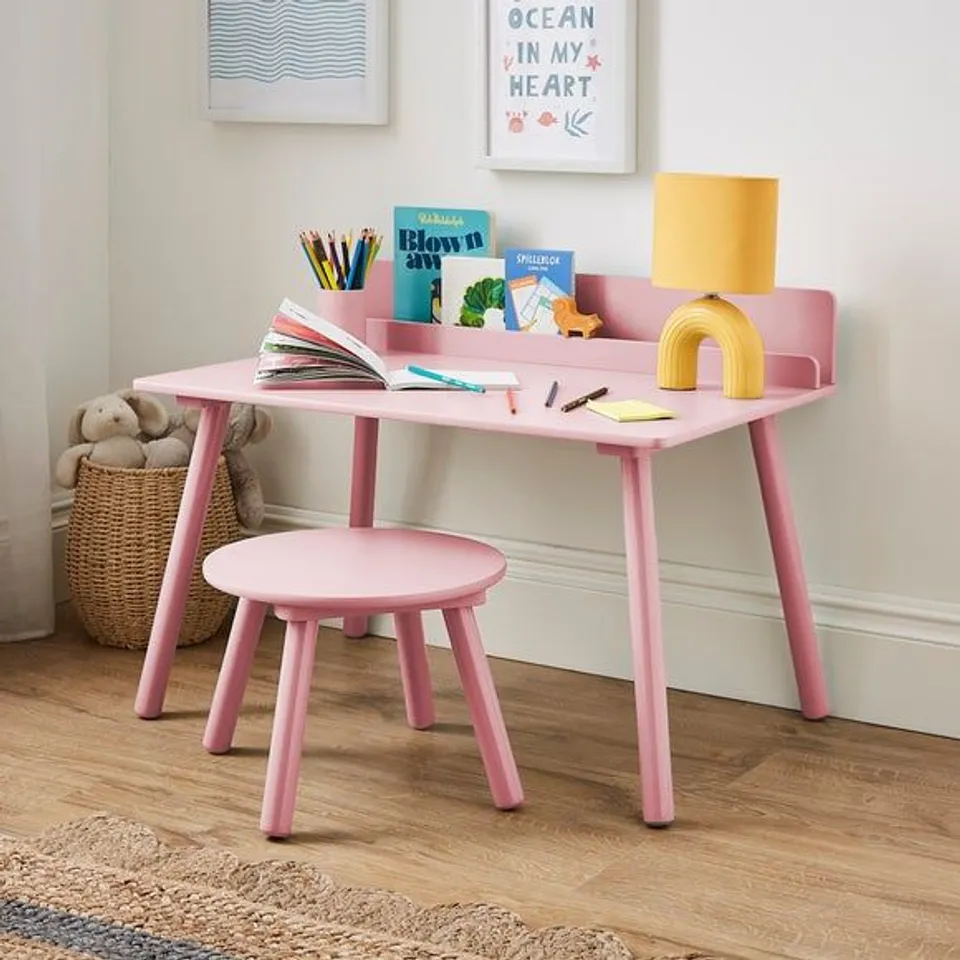BOXED KIDS MAISY DESK AND STOOL SET - PINK (1 BOX)