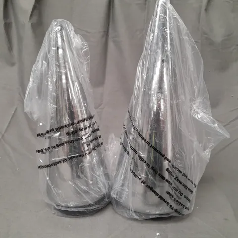BOXED KELLY HOPPEN SET OF 2 INDOOR/OUTDOOR PRELIT GLASS DECOR - REFLECTIVE CONES