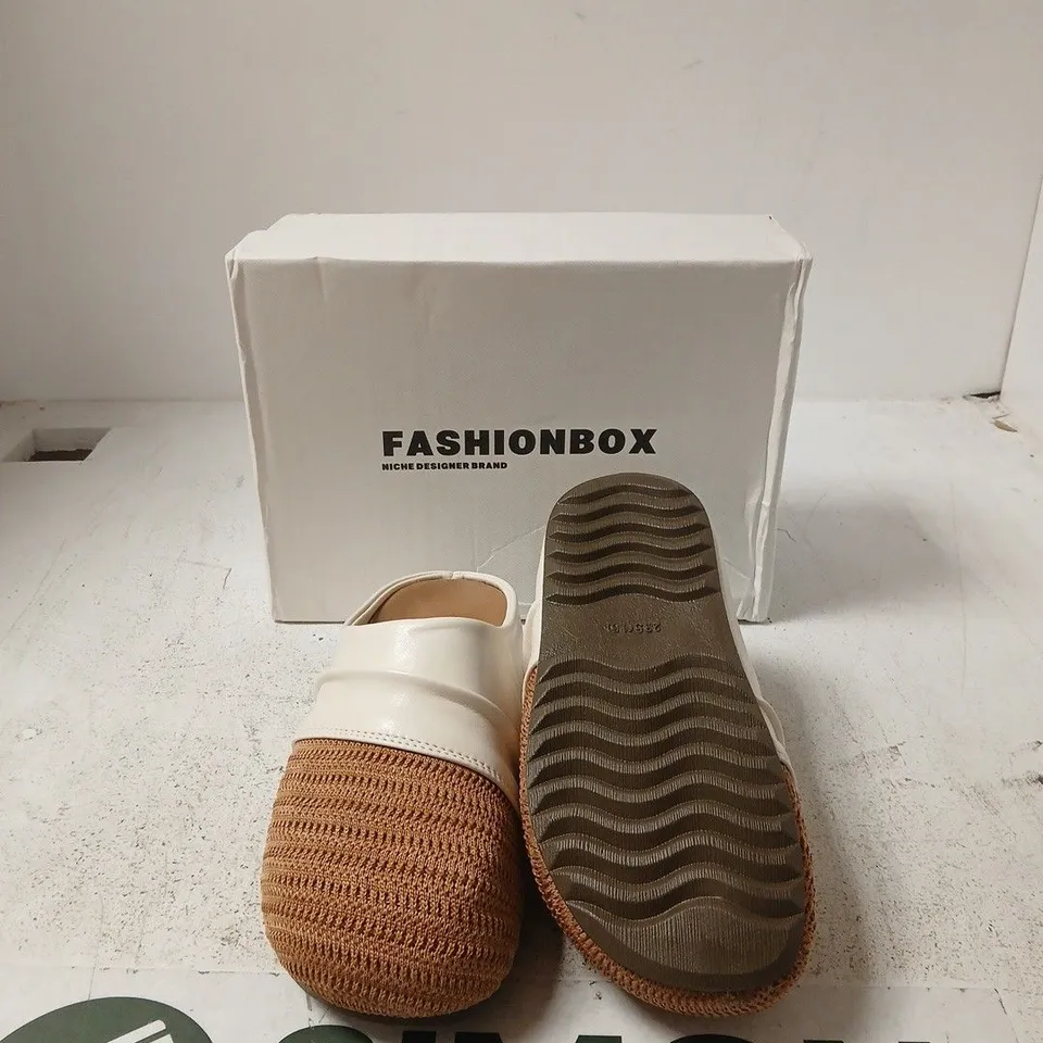 FASHIONBOX WHITE SLIP-ON MULE WITH WOVEN TOE – BOXED