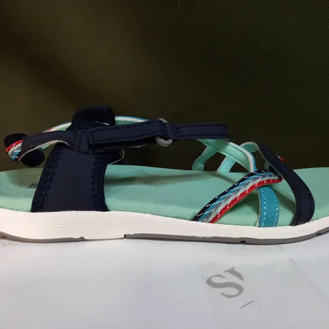 REGATTA LADY SANTA ROMA SANDALS SIZE 6