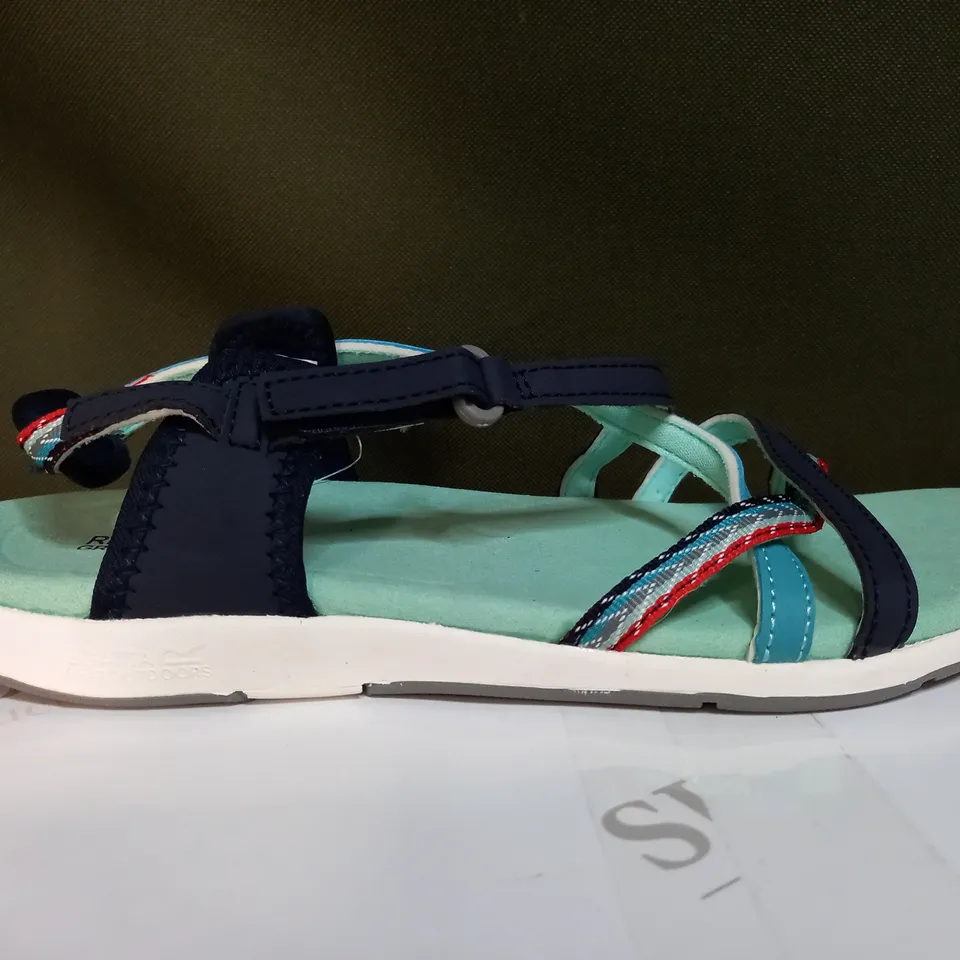 REGATTA LADY SANTA ROMA SANDALS SIZE 6