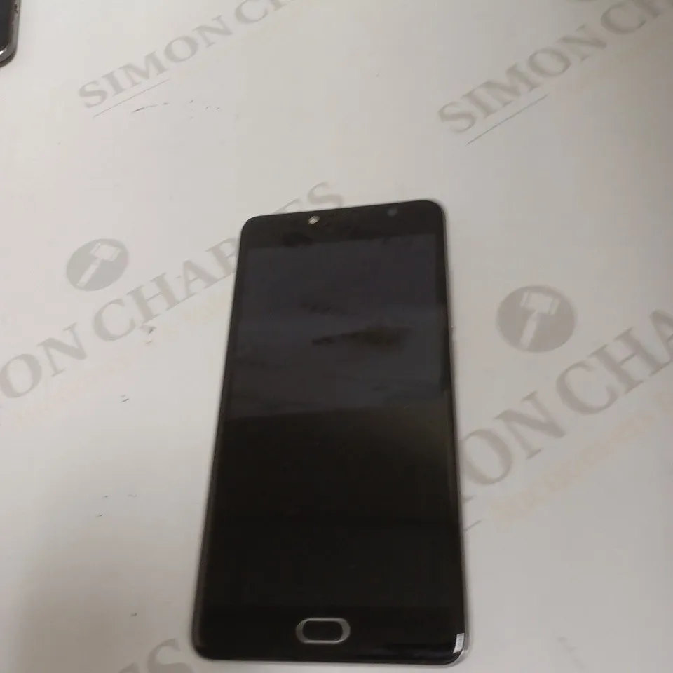 VODAFONE SAMRT PHONE - NO MODEL NUMBER 