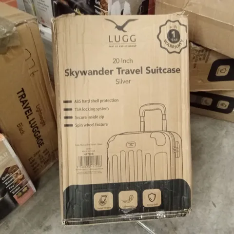 BOXED LUGG -  20 INCH SKYWANDER TRAVEL SUITCASE SILVER