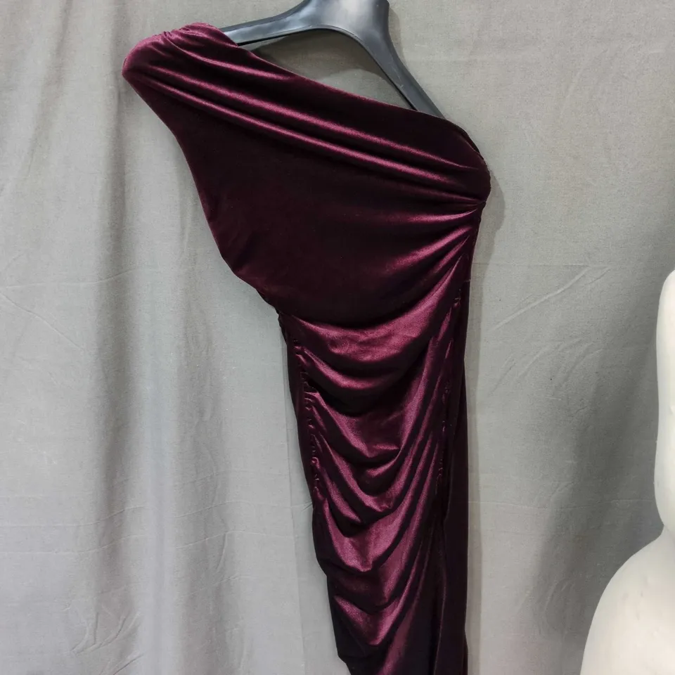 CLUB L LONDON BURGUNDY VELVET ONE-SHOULDER DRESS, UK 6