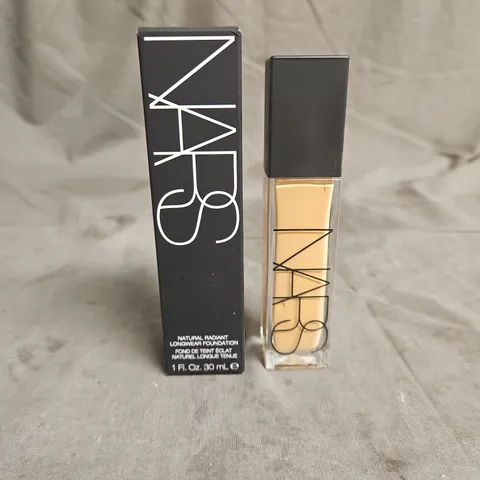 BOXED NARS NATURAL RADIANT LONGWEAR FOUNDATION IN MEDIUM 3 STROMBOLI 30ML