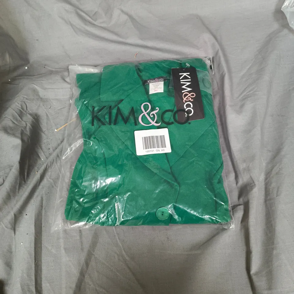 KIM & CO GREEN JACKET TOP, XS WITH BUTTONS AND POCKETS. SEALED