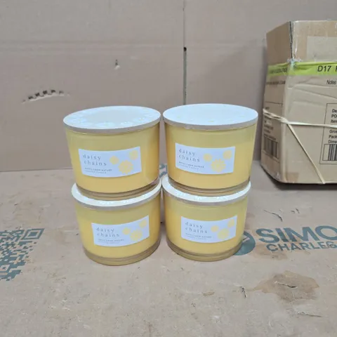 4X DAISY CHAINS SCENTED WOODEN LID CANDLES
