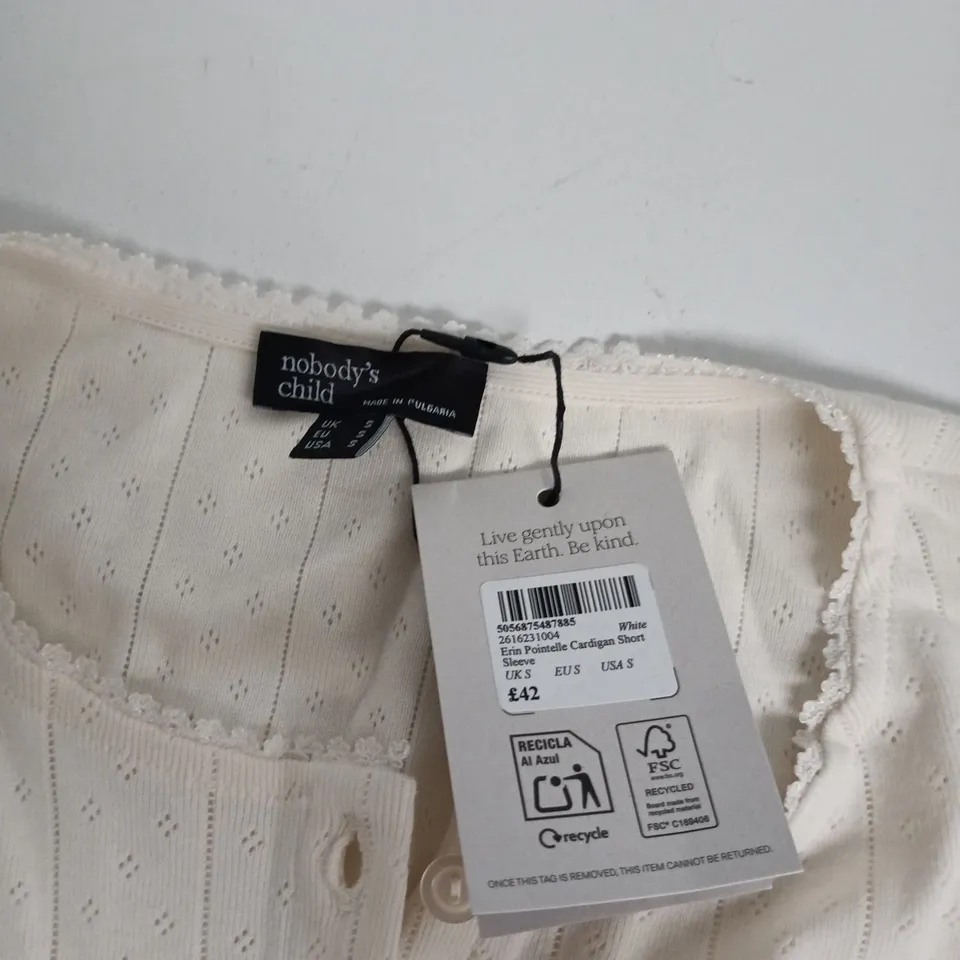 NOBODY'S CHILD ERIN POINTELLE CARDIGAN SHORT SLEEVE – WHITE, UK S