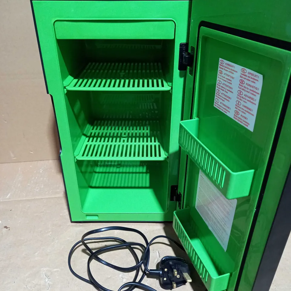 XBOX SERIES X THEMED MINI FRIDGE	