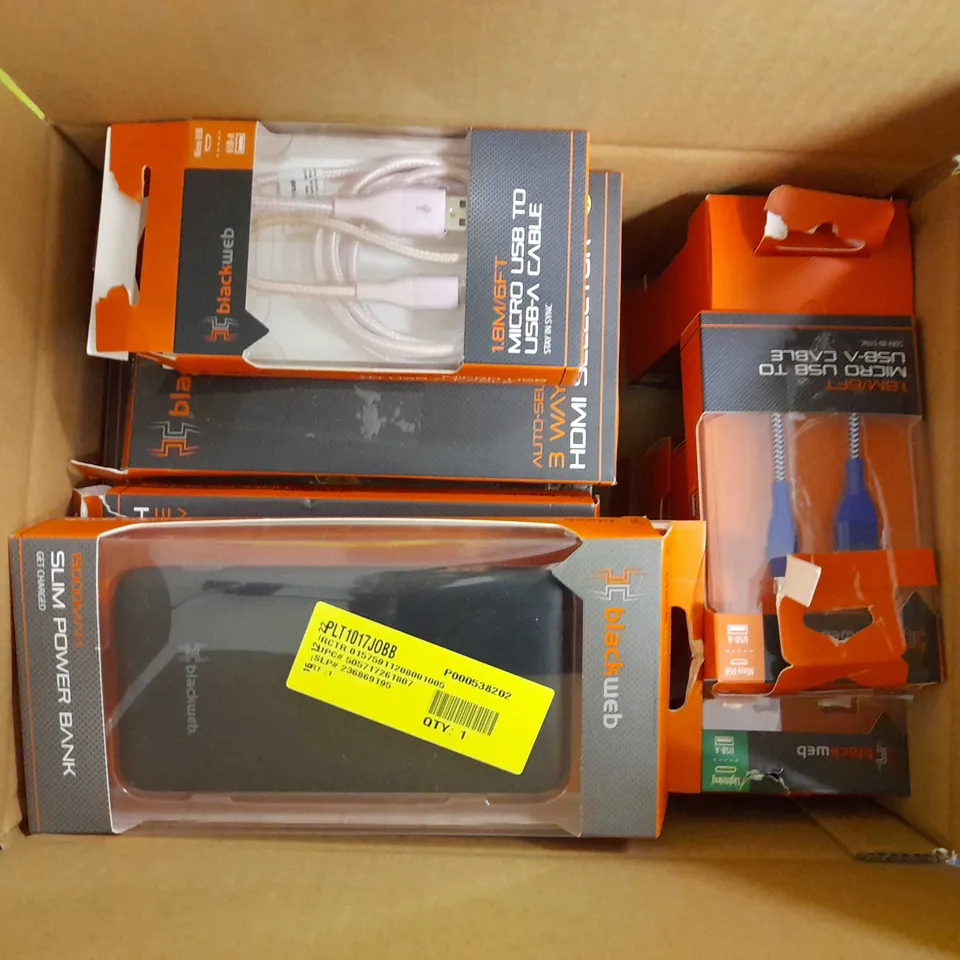 LOTS OF APROX 15 BLACKWEB ITEMS-USBS-POWERBANKS