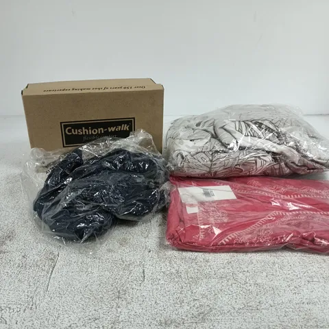 BOX OF APPROXIMATELY 25 ASSORTED ITEMS TO INCLUDE CUSHION WALK FOOTWEAR, SUGAR CRISP CLOTHING ETC
