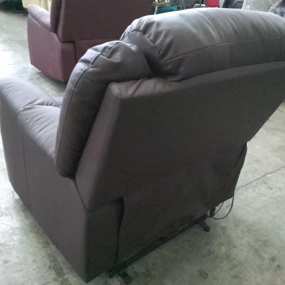 QUALITY DESIGNER STAMFORD ELECTRIC RISE&RECLINE ARMCHAIR - DARK BROWN