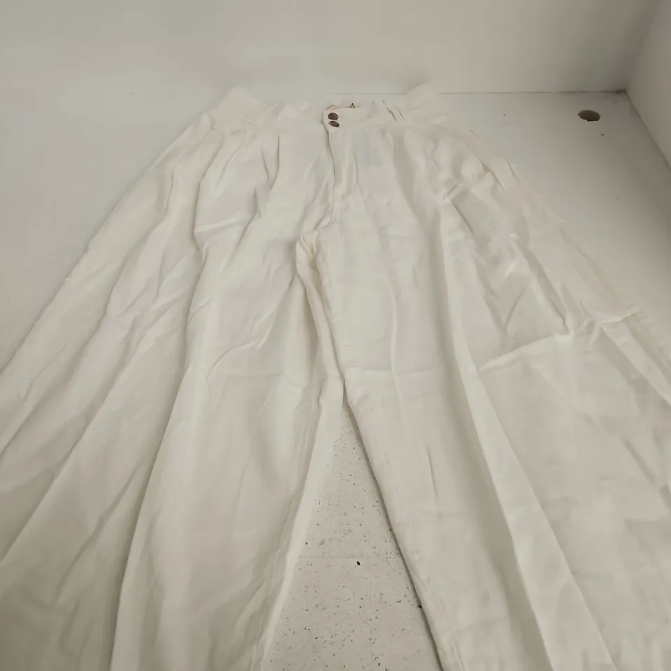 NOBODY'S CHILD ARCHIE TROUSER - WHITE, UK 10R (EU 38R, USA 6R)