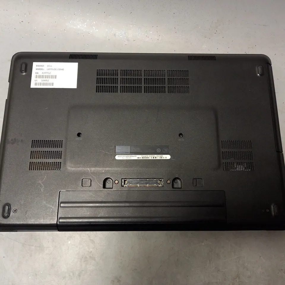 DELL LATITUDE E5540 LAPTOP IN BLACK