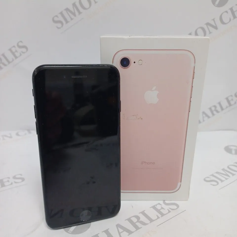 APPLE IPHONE 7 (A1778) SMARTPHONE