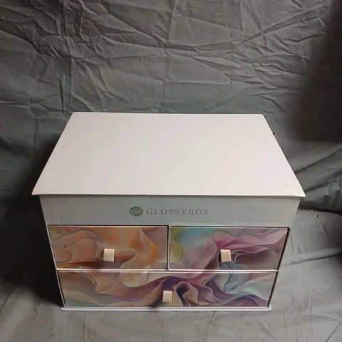 GLOSSYBOX ADVENT CALENDAR β 25 DAY BEAUTY COUNTDOWN