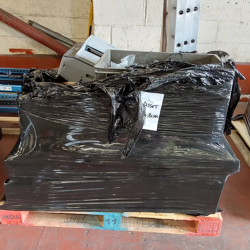 PALLET OF ASSORTED ELECTRICALS AND CONSUMER PRODUCTS TO INCLUDE; PRINTERS, BOX OF ASSORTED JABRA HEADPHONES, ASSORTED COMPUTER COMPONENTS ECT.