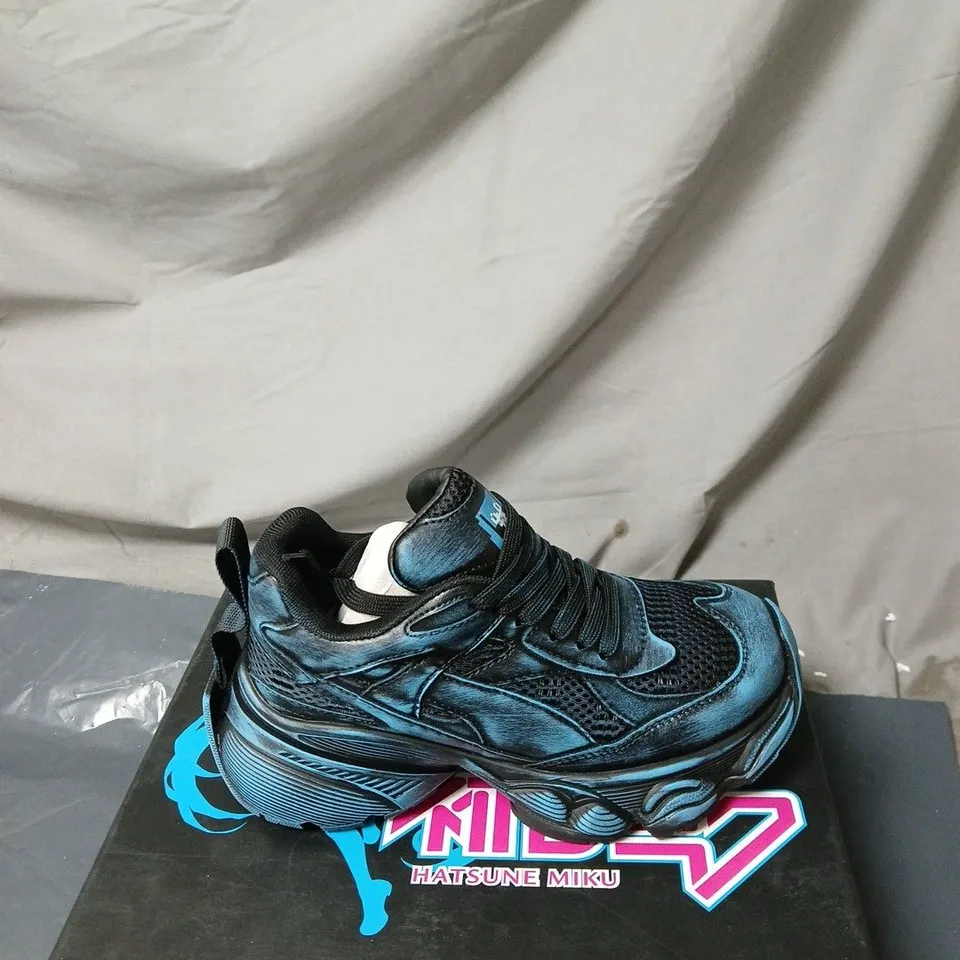 KOI TWINTAILS MIKU MEGA CHUNKY TRAINERS BLACK BOXED SIZE 3