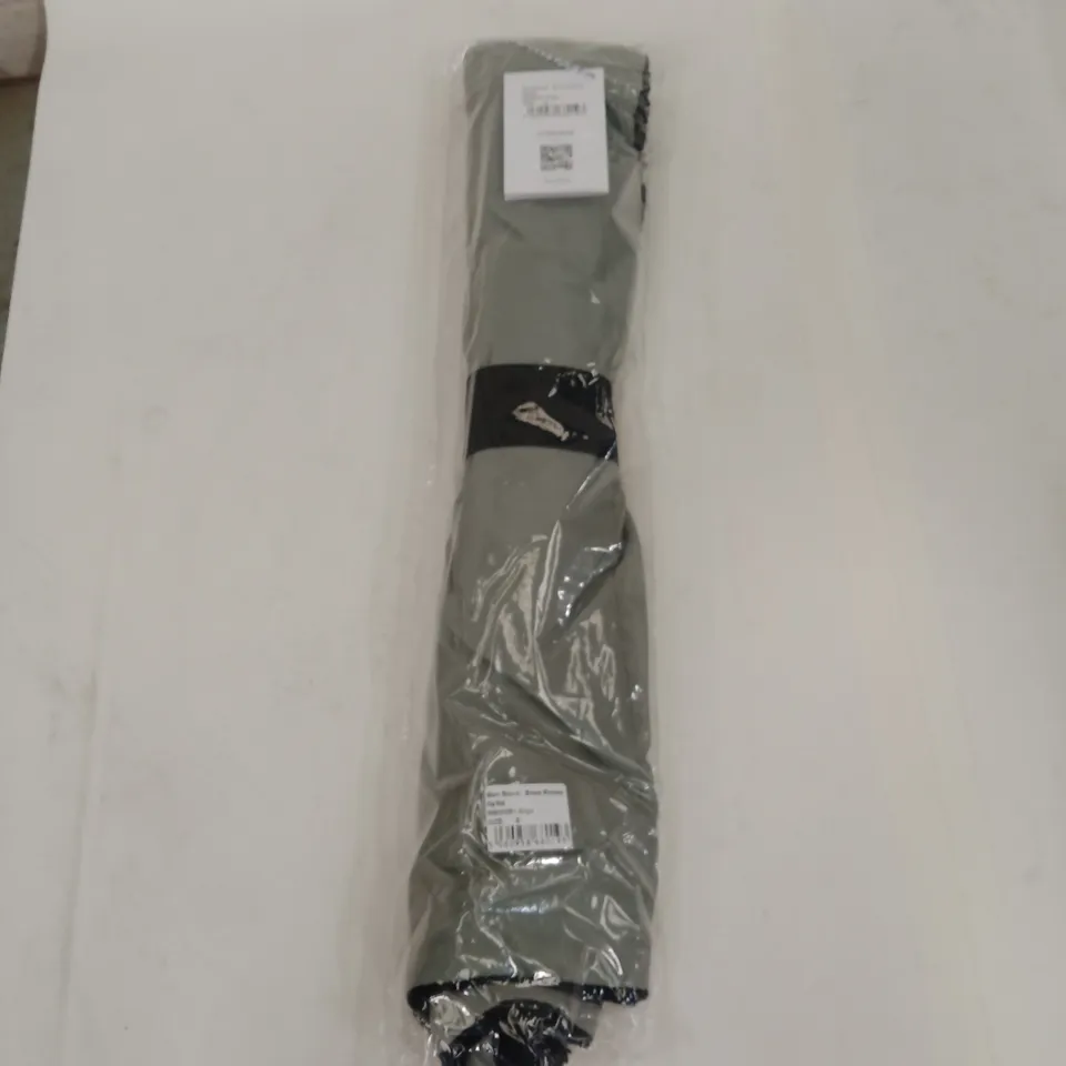 BOX OF APPROXIMATELY 30 x BRAND NEW BRASS MONKEY DIP MATS - SAGE // SIZE: S