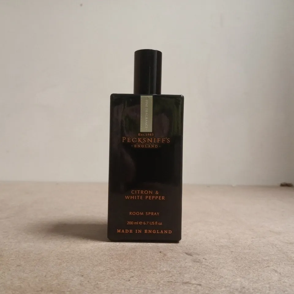 PECKSNIFF'S CITRON & WHITE PEPPER ROOM SPRAY (200ML)