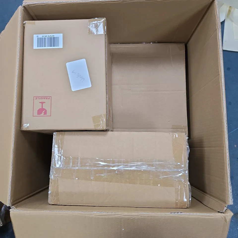 BOX OF APPROXIMATELY 5 ASSORTED ITEMS TO INCLUDE: FAKE PLANT 