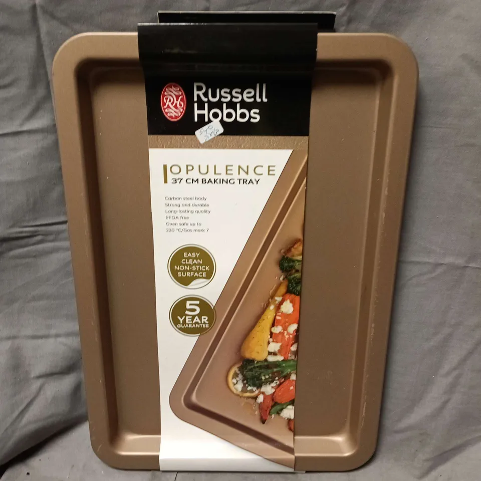 RUSSELL HOBBS OPULENCE 37CM BAKING TRAY 