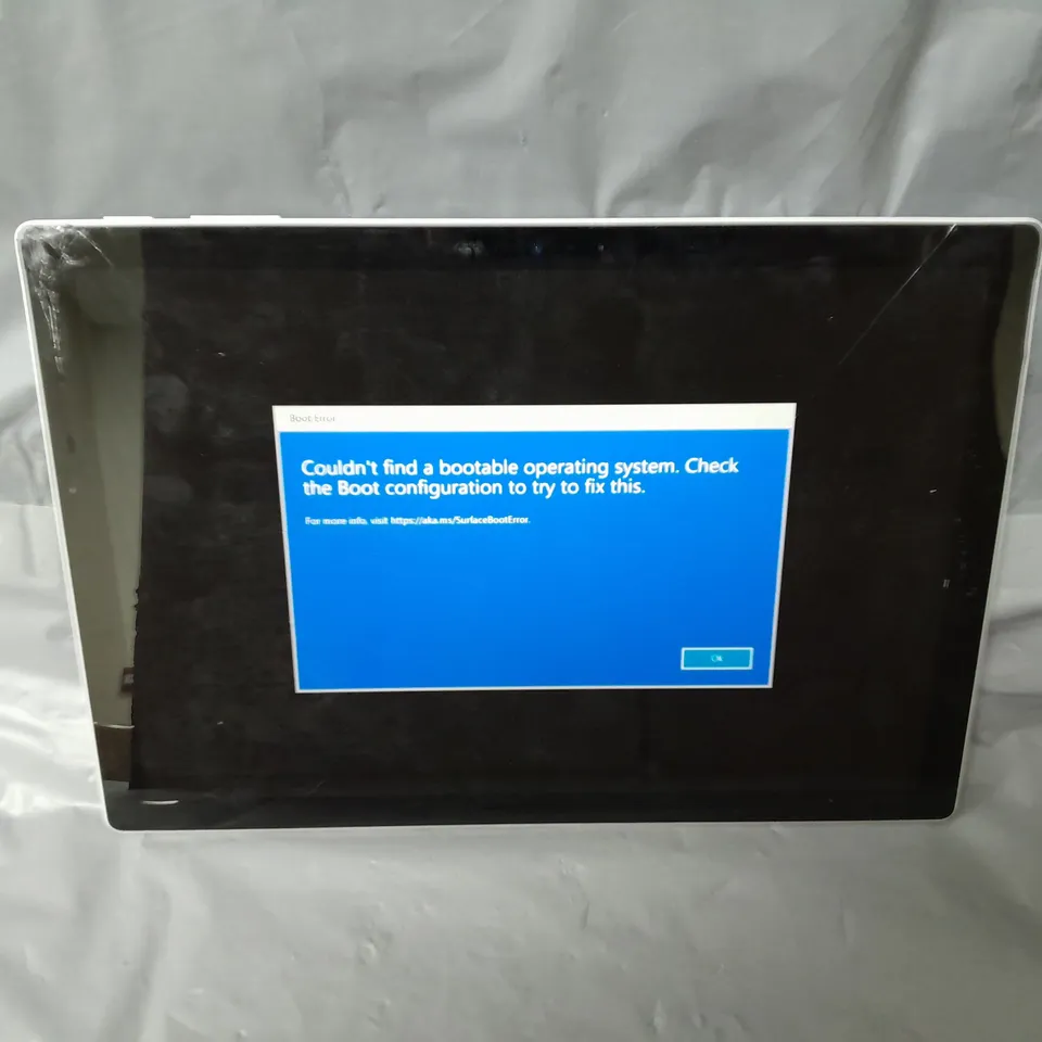 UNBOXED MICROSOFT SURFACE PRO I5-7300U 2.6GHZ 8GB 256GB