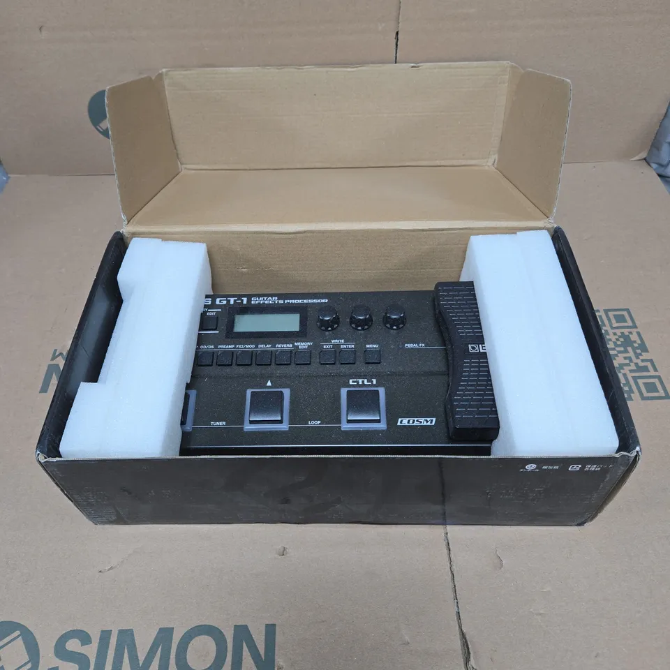 BOSS GT-1 GUITAR EFFECTS PROCESSOR BOXED