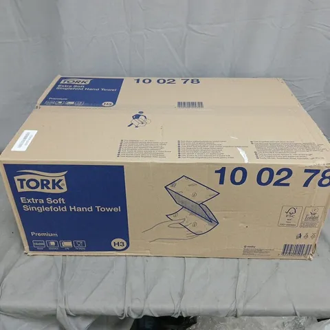 BOXED TORK SINGLEFOLD HAND TOWEL H3 WHITE 200 SHEETS (15 PACK)