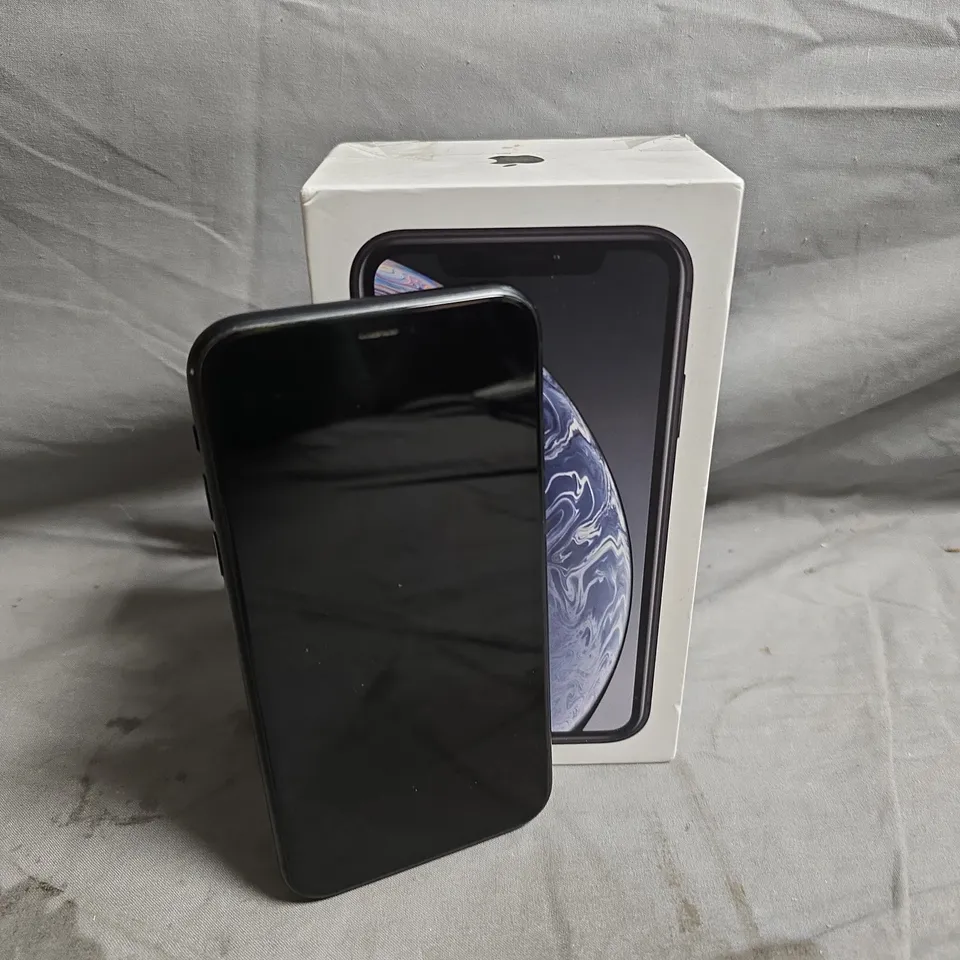 APPLE IPHONE XR SMARTPHONE 