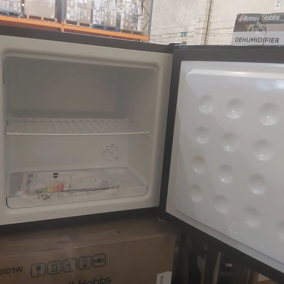ABODE ATTFZ0E1B MINI FREEZER - BLACK