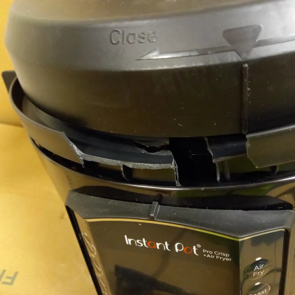 INSTANT POT PRO CRISP AIR FRYER