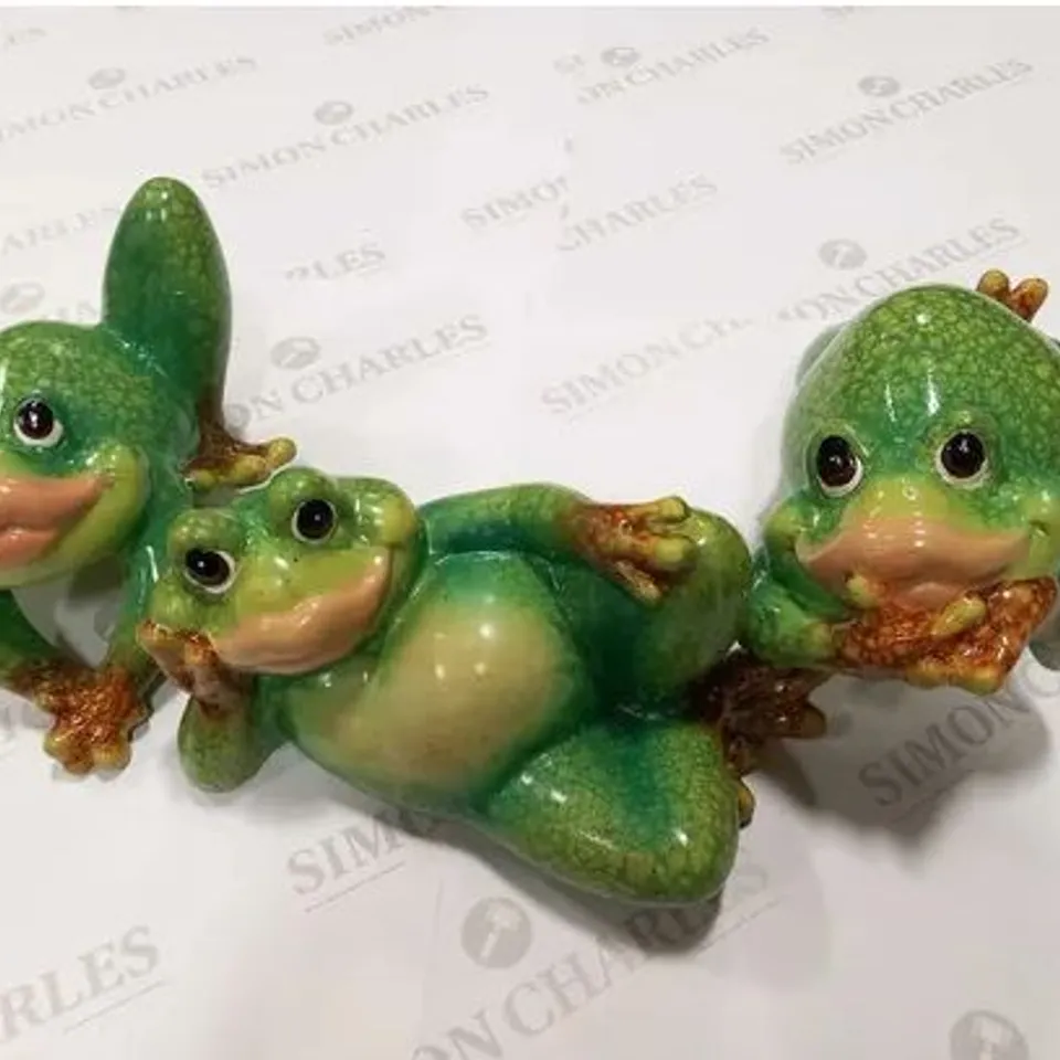 BRAND NEW HOME 2 GARDEN SET OF 3 GARDEN FROGS