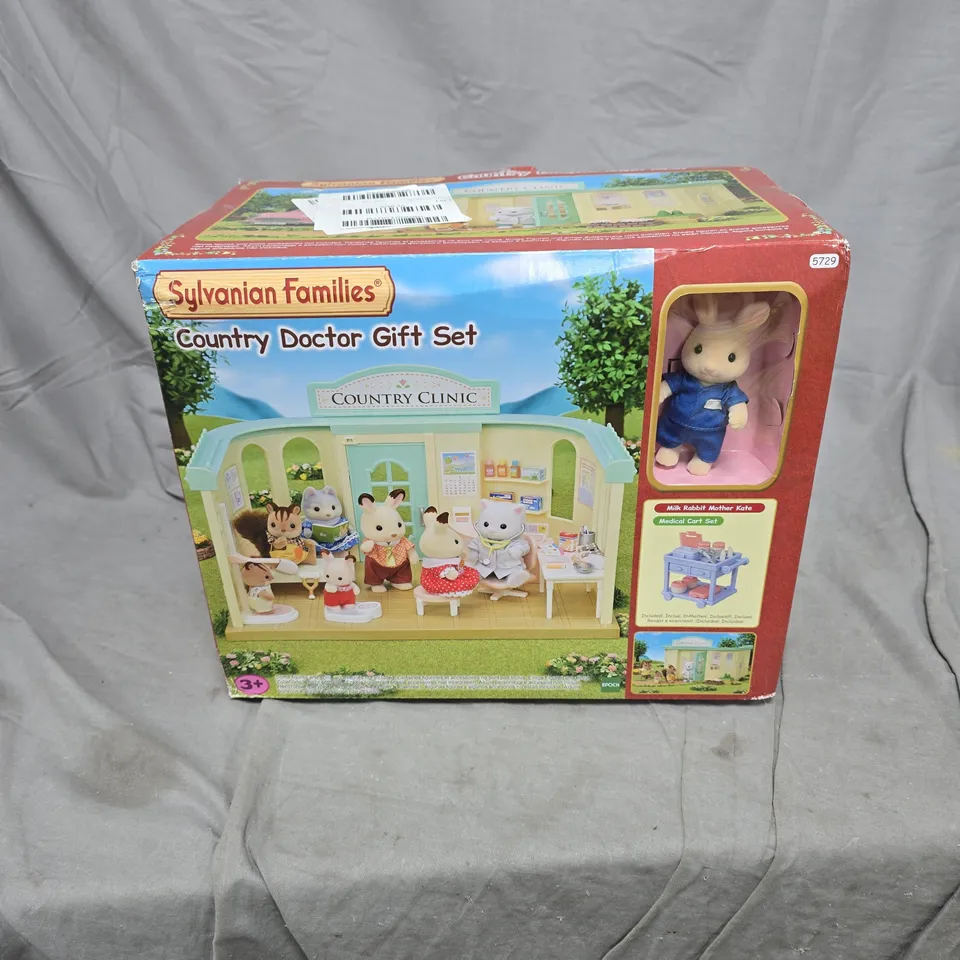 SYLVANIAN FAMILIES COUNTRY DOCTOR GIFT SET