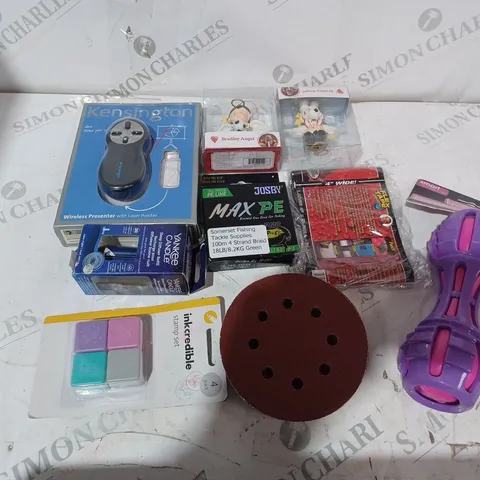 GROUP OF ASSORTED HOUSEHOLD ITEMS