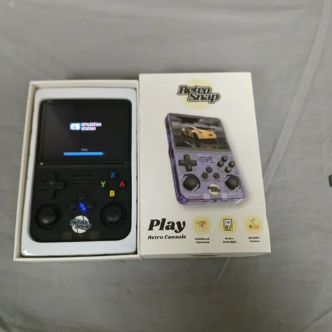 BOXED PLAY RETRO CONSOLE HANDHELD GAMING DEVICE 