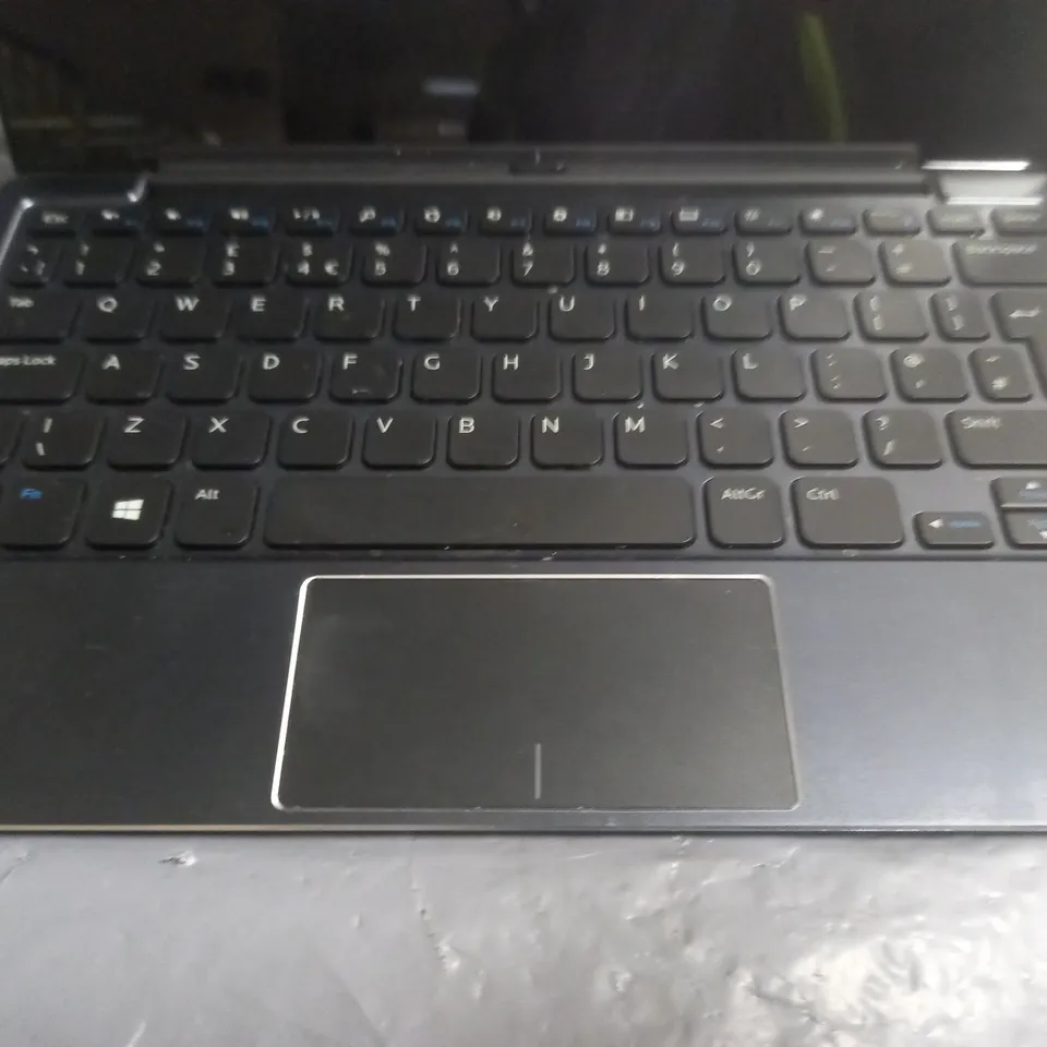DELL VENUE 11 PRO 7140 LAPTOP IN BLACK